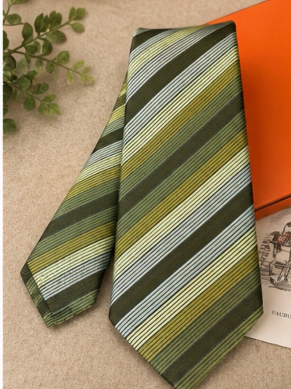 HERMES Tie 100% silk all-over pattern green/gray stripe pattern made in France - Picture 4 of 12